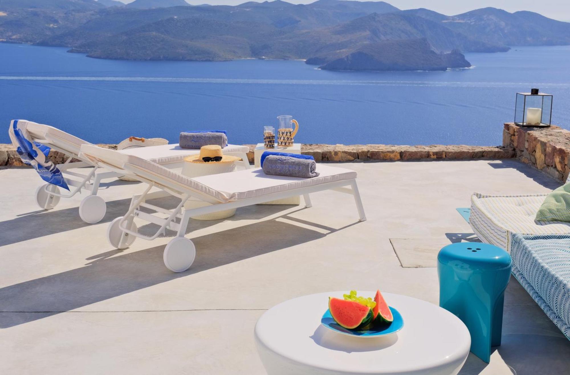 Odyssey Rock Milos Sunset Suites Plaka  エクステリア 写真