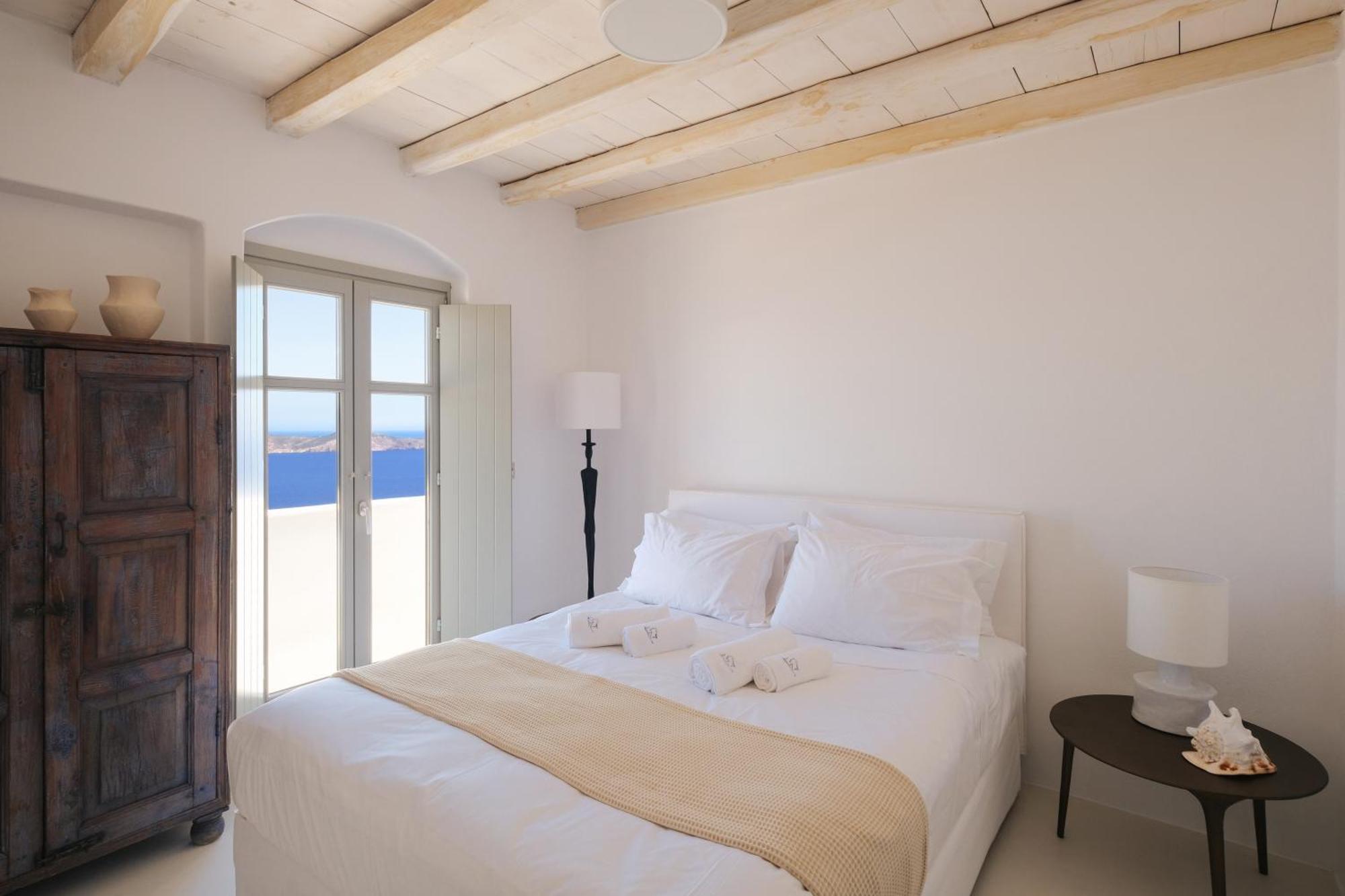 Odyssey Rock Milos Sunset Suites Plaka  部屋 写真