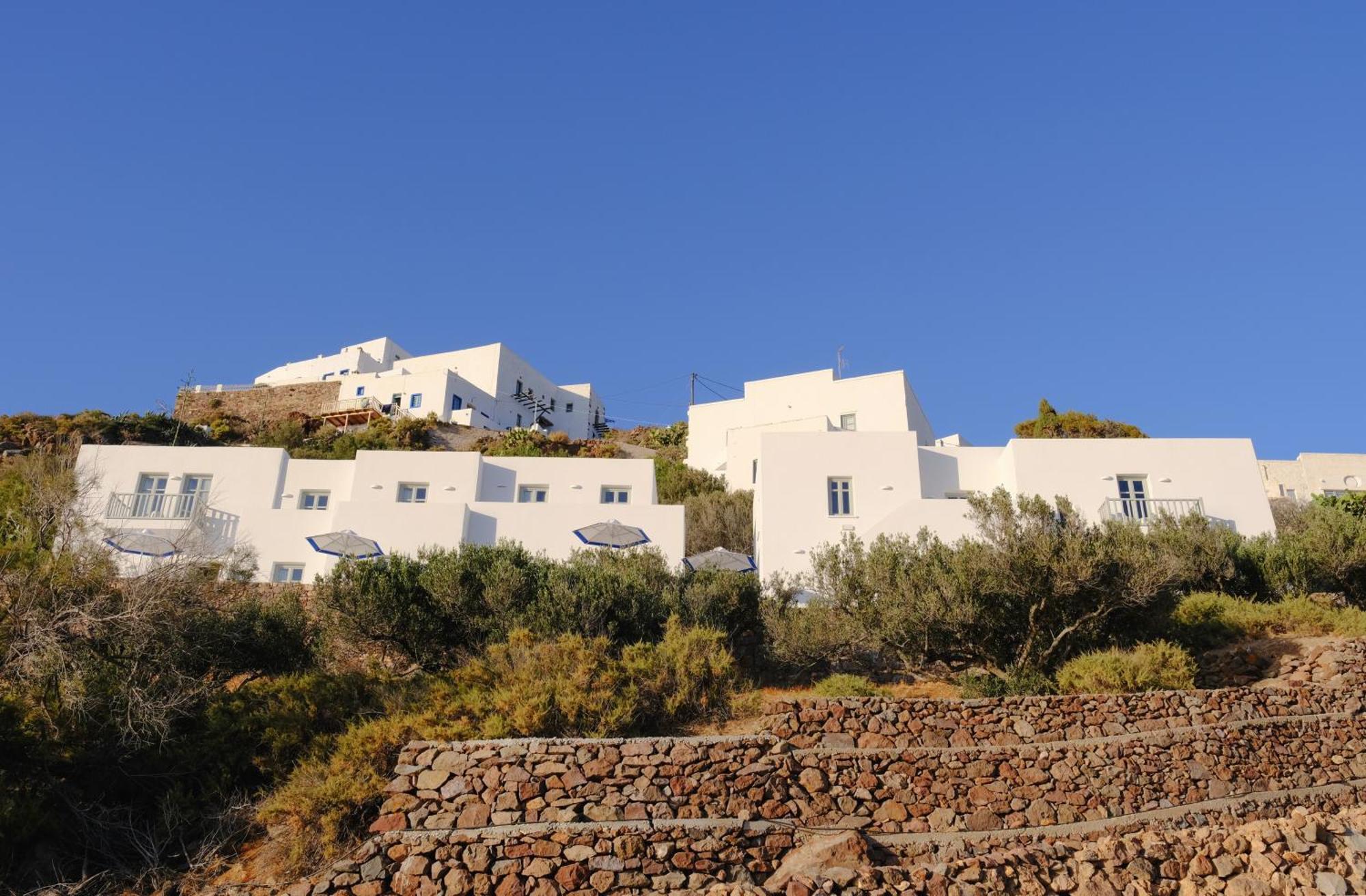 Odyssey Rock Milos Sunset Suites Plaka  エクステリア 写真
